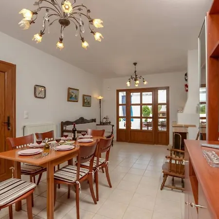 Musicians 別荘 Maragkas